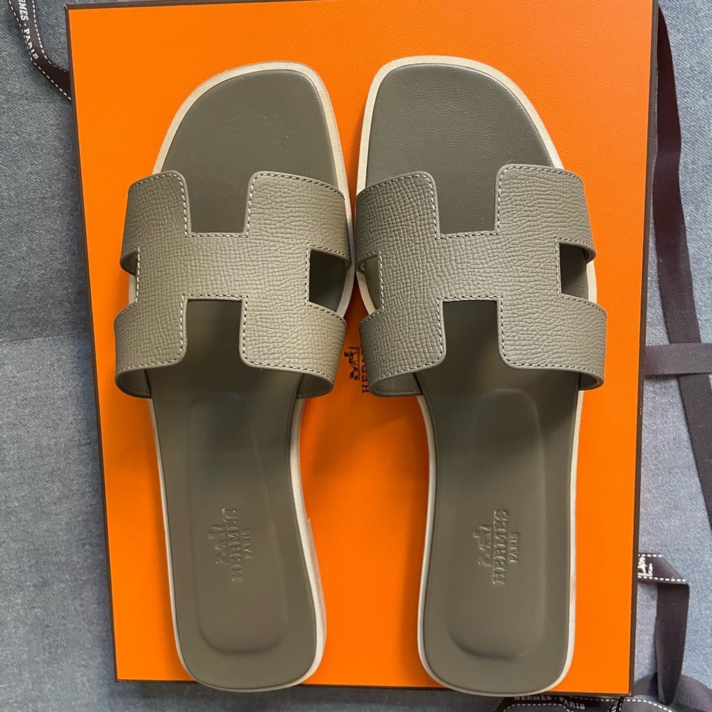 Hermes Oran Sandals Etoupe 39